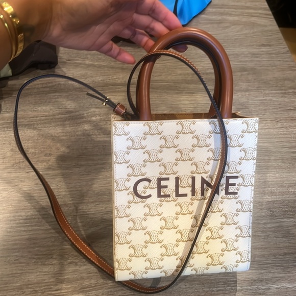 MINI VERTICAL CABAS IN TRIOMPHE CANVAS AND CALFSKIN WITH CELINE PRINT - Picture 4 of 4